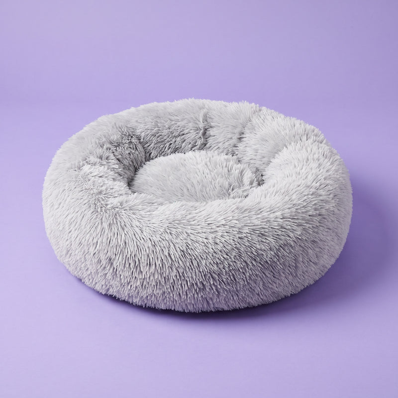 Cama antiestrés tipo dona Soyia gris de pelo suave